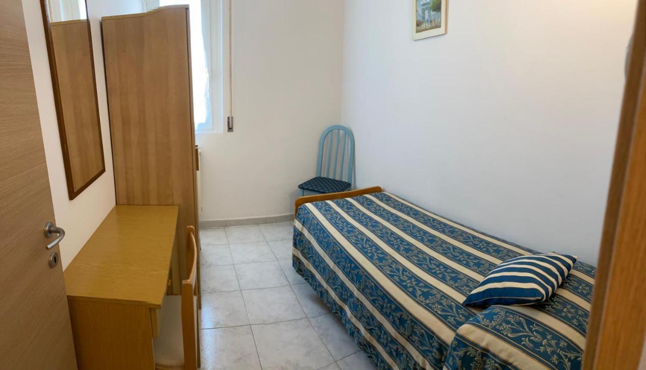 Hotel Acapulco Viserbella di Rimini Luaran gambar