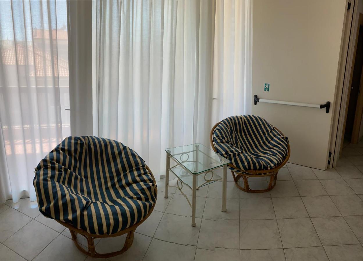 Hotel Acapulco Viserbella di Rimini Luaran gambar