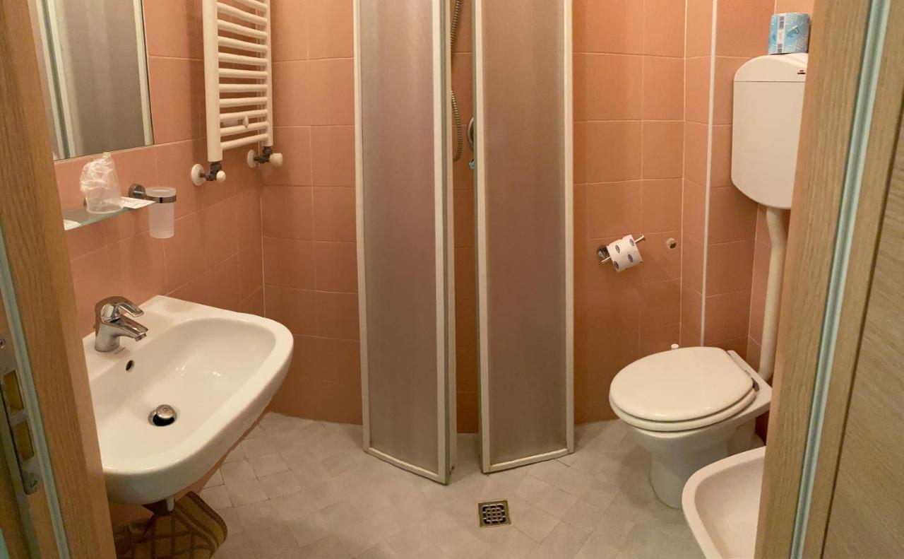 Hotel Acapulco Viserbella di Rimini Luaran gambar
