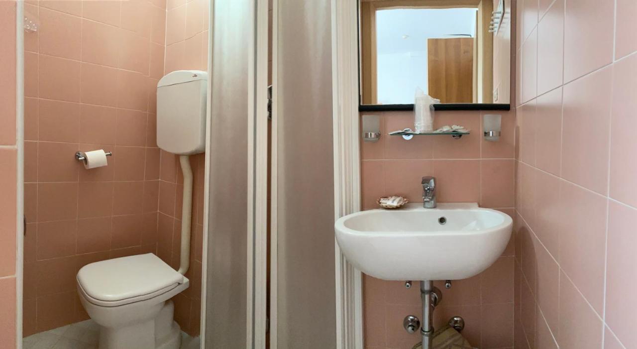Hotel Acapulco Viserbella di Rimini Luaran gambar